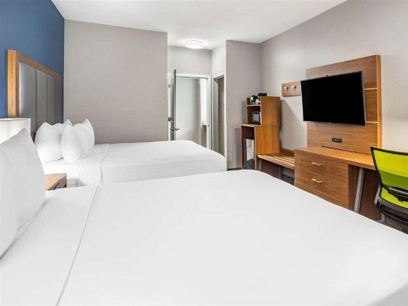 Quality Inn & Suites Livermore Wine Country Exterior photo