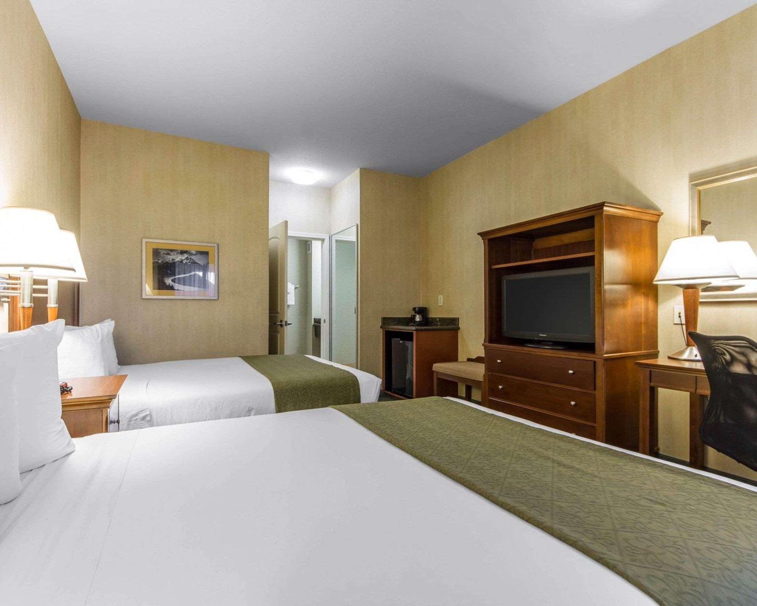 Quality Inn & Suites Livermore Wine Country Exterior photo
