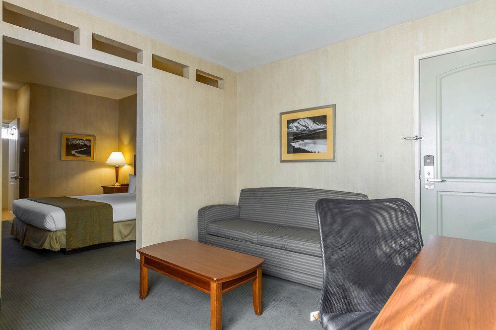 Quality Inn & Suites Livermore Wine Country Exterior photo