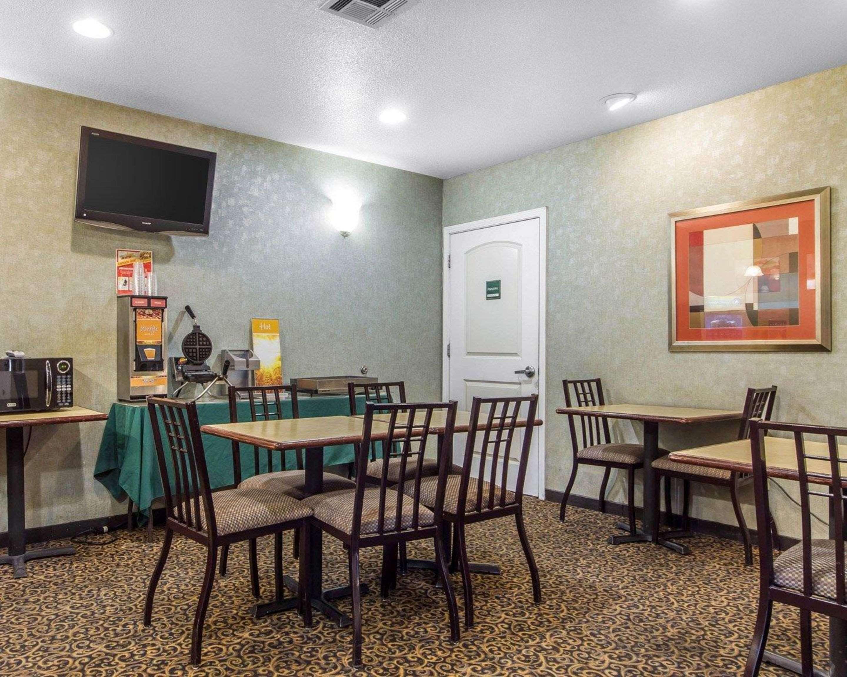 Quality Inn & Suites Livermore Wine Country Exterior photo