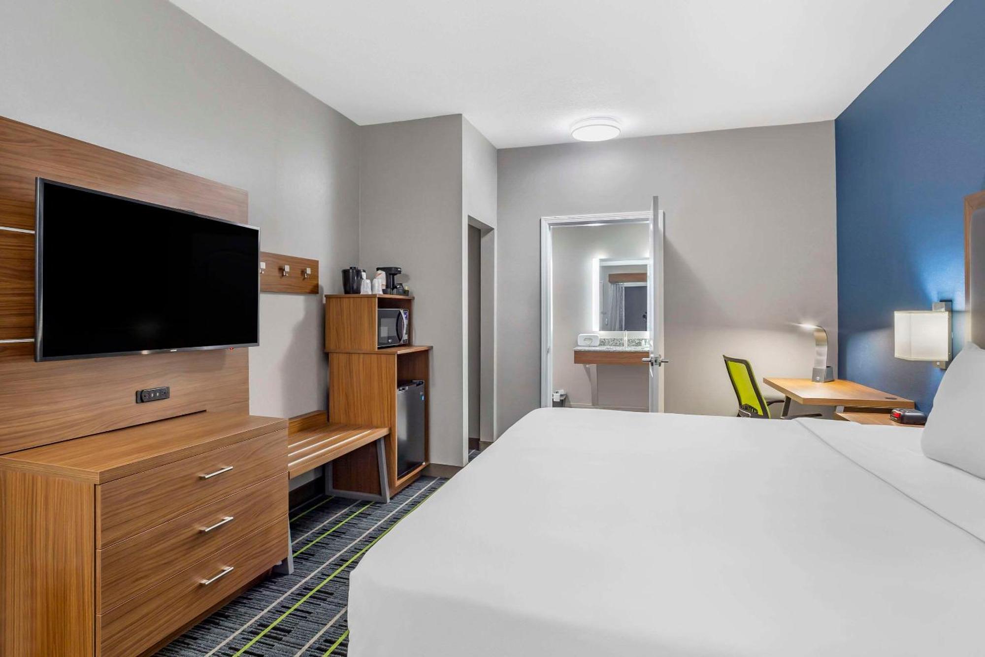 Quality Inn & Suites Livermore Wine Country Exterior photo